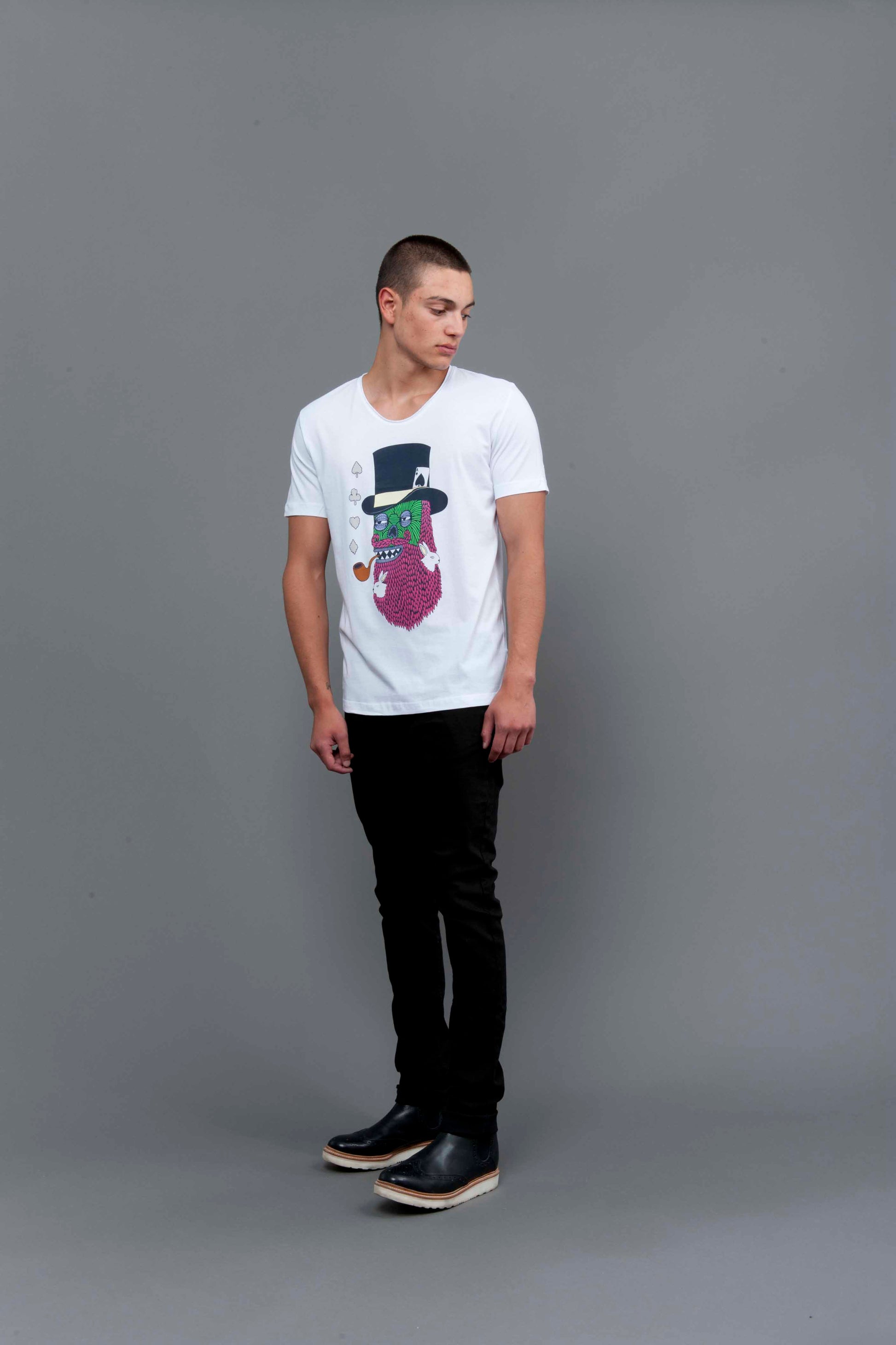 T-Shirt: MALCOLM THE MAGICIAN | Artist: Mulga the Artist - Streetwear - Ingmar Studio